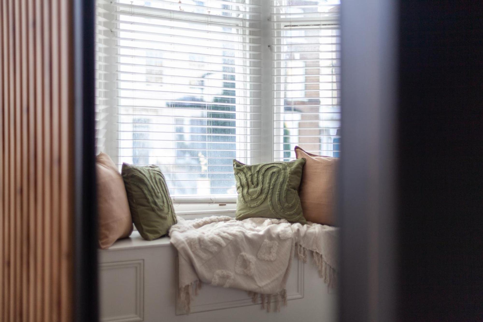 Arte Stays - 2 Bed Luxurious Flat, Garden, 5Min Dalston St., Parking Available, Serviced Accommodation - Up To 5 Ppl Londra Dış mekan fotoğraf